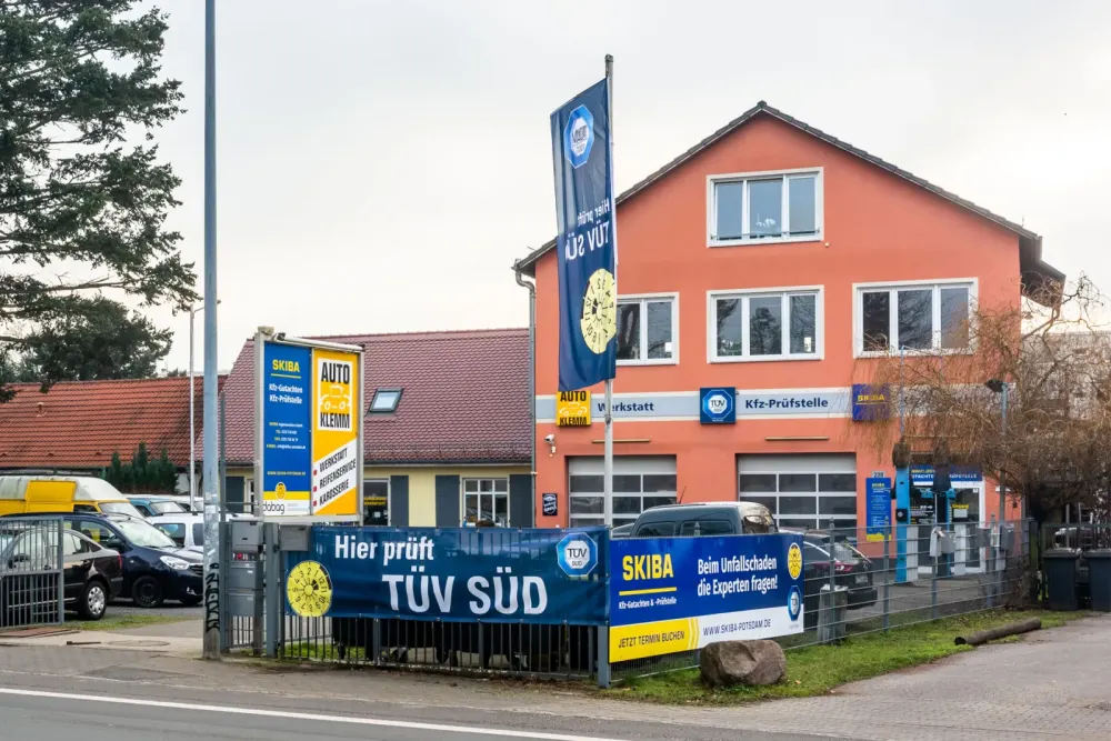 Hauptstandort Potsdam – Kfz-Gutachten & TÜV SÜD Prüfstelle